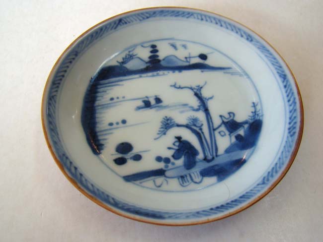 A fine Chinese Porcelain tea cup and saucer circa 1723 salvaged from the CA MAU SHIPWRECK — image 4